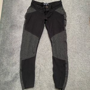 Colorblock skinny jeggings